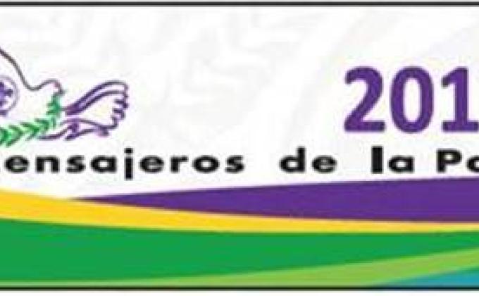 Scouts de El Salvador Viviendo su Ley Scout en su Comunidad