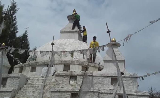 White wash of chorten