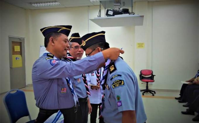 Penyampaian Skaff & Lencana MoP