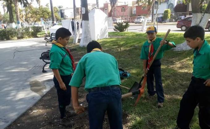 Reforestación Parque Centenario - YUNGA - Grupo 21 VINAC Tijuana B.C. México