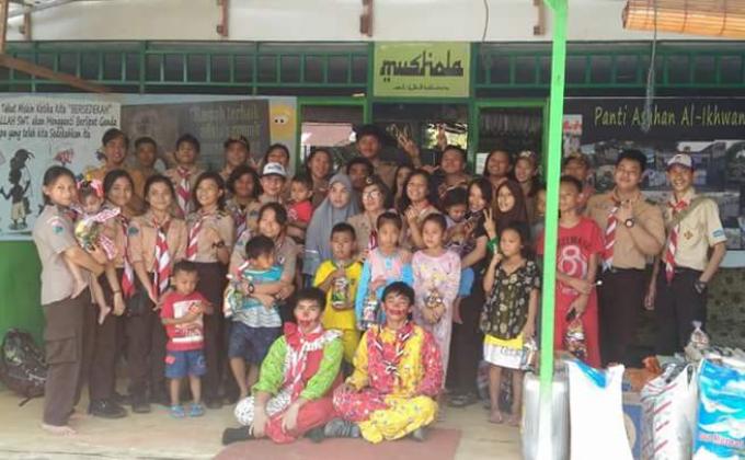 Bakti Sosial Komunitas Purna Aktivis kegiatan Penegak/Pandega kwarcab Manado