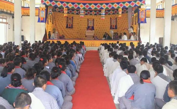 Spiritual talk (choesay larim) on cause and effect.