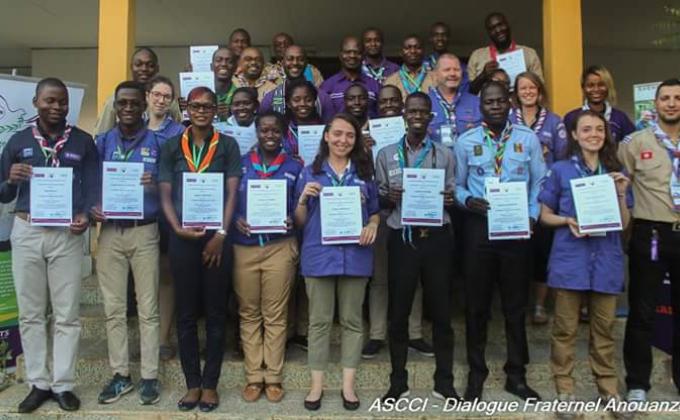 FORMATION AU DIALOGUE POUR LA PAIX LORS DE LA RENCONTRE DE FRANCOPHONIE DU SCOUTISME "DIALOGUE FRATERNEL ANOUANZE"