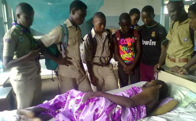 SCOUTS THEY VISIT SICK PEOPLE TO THE HOSPITAL