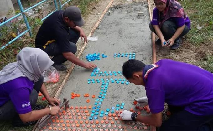 [WalkSide by Rovs Project: Update 9] Start to build the WalkSide by bottle caps!
