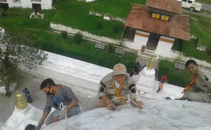 Services at Chorten kora