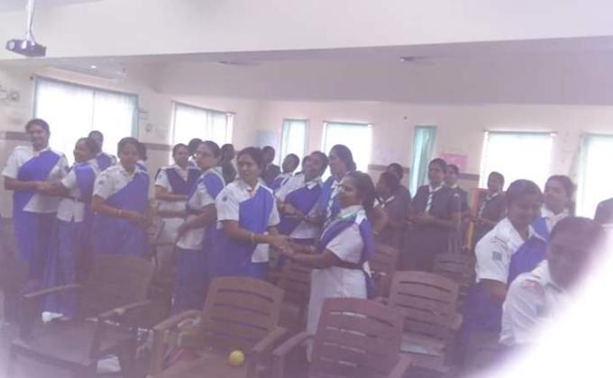 Introduction of messenger of peace to unit leaders  