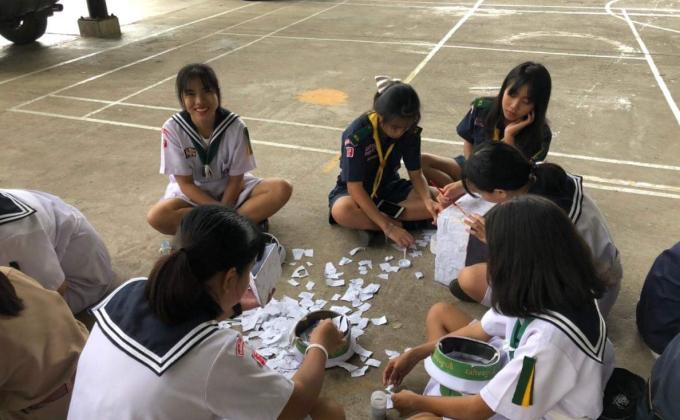  ทำของไปบริจาคให้กับโรงเรียนที่ขาดแคลน