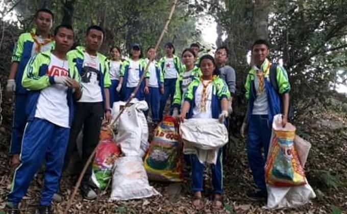 Cleaning campaign at Tsirang central school 