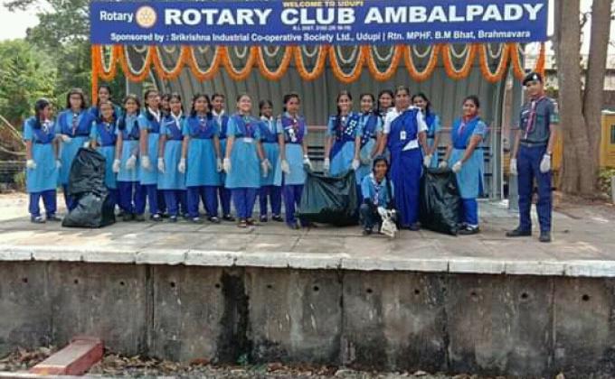 Swachh Bharat clinliness Drive at Indrali railway station,Udupi, Karnataka State,India. 31st March 2019