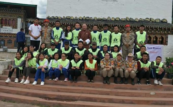 helping along with peer helper 