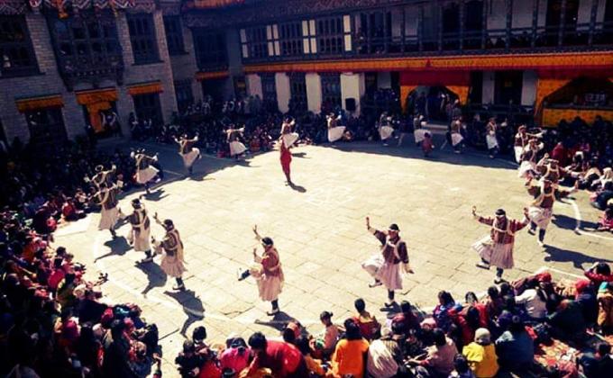 Volunteer work at yangtse tsechu