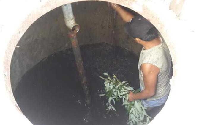 Cleaning water tank