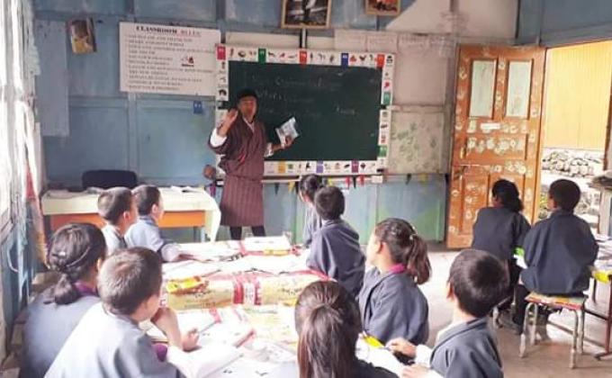 Volunteer Teacher in Remote School 