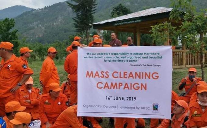 Mass cleaning campaign