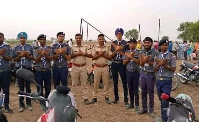 Rovers assisted in making arrangements at the Laila Majnu Fair.
