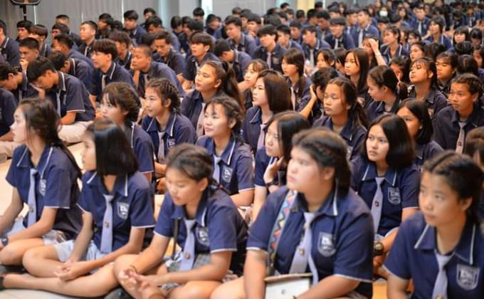 วันภาษาไทย