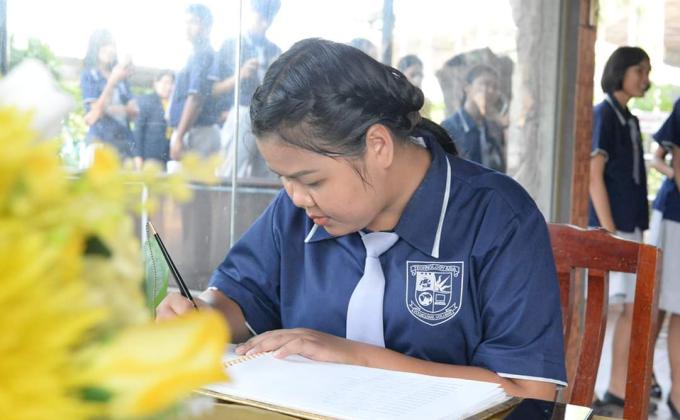 ลงนามถวายพระพร
