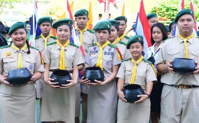 พิธีแห่เทียนพรรษา