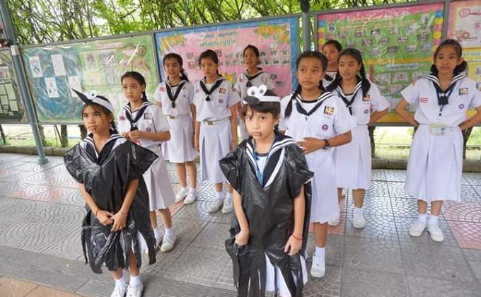 กิจกรรมกำจัดลูกน้ำยุงลาย ลูกเสือจันทศิริ