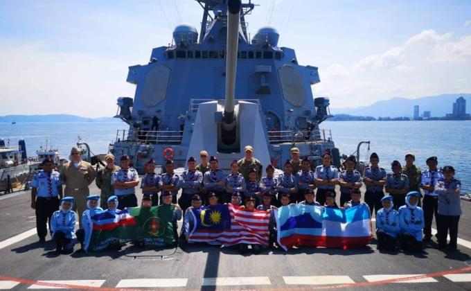 Lawatan Ke Kapal USS DG88