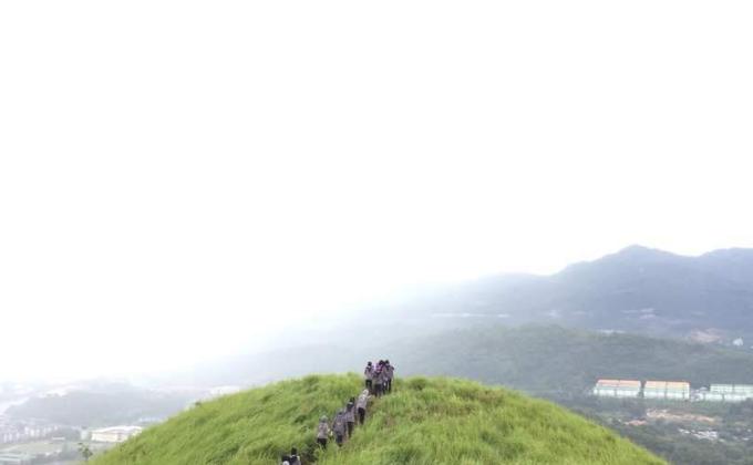 Berada Di Puncak Bukit Botak