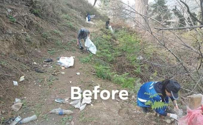 cleaning services in Trongsa town by students. 