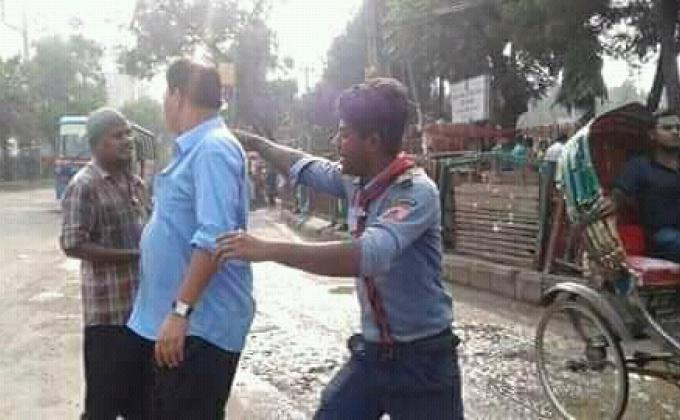 ওভারব্রিজ ব্যাবহারে জনগনকে উদ্ভুদ্ধকরন