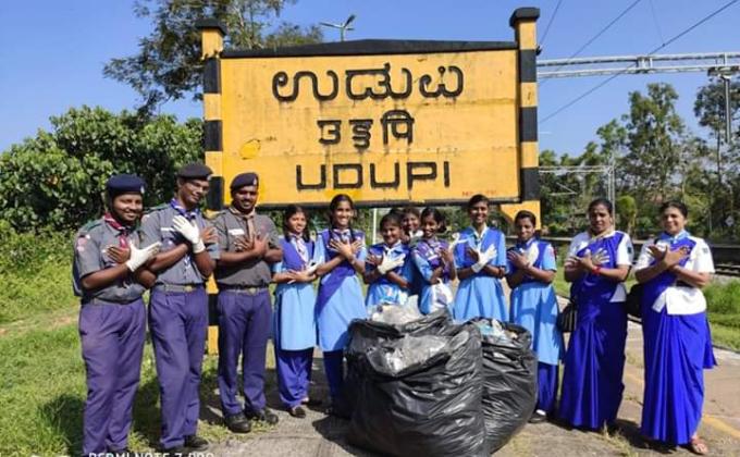 40th month of cleanliness drive programme swatch Bharath abhiyan at Indrali Railway station, Udupi