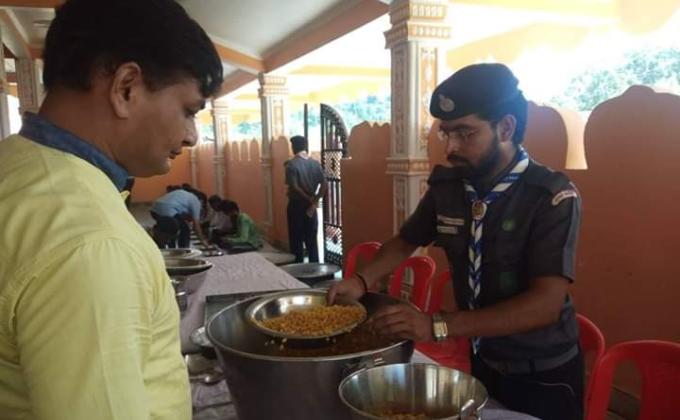 Messenger of peace Sonbhadra मां वैष्णो शक्तिपीठ डाला सोनभद्र नवरात्र के दसवें दिन सेवा शिविर