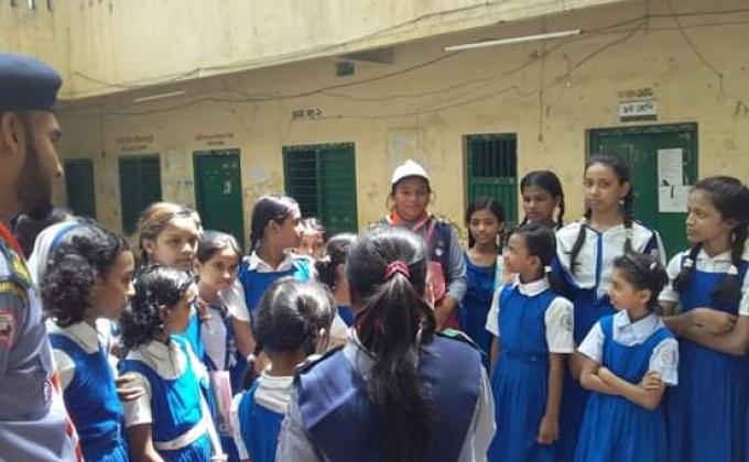 ডেঙ্গু নিয়ে সচেতন মূলক লিফলেট বিতরণ ও সচেতনতা বৃদ্ধি