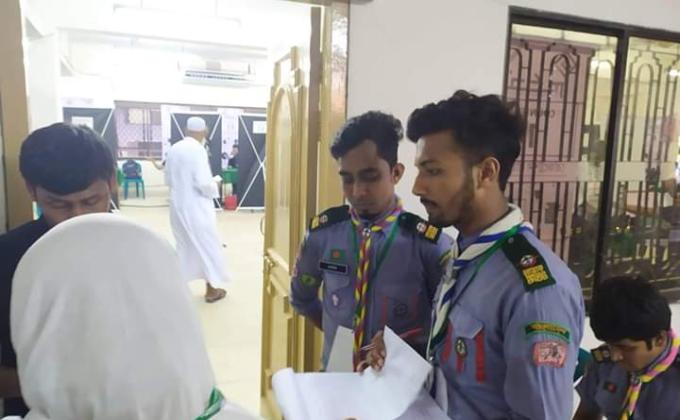 . হাজীদের সেবা দেওয়া, তাদেরকে নিরাপত্তা দেওয়া,তাদেরকে বাসস্থান ব্যবস্থা করা