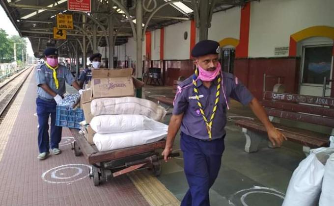 SERVICE AT SRAMIK SPECIAL TRAIN AT ADRA RLY STATION BY BSG ADRA