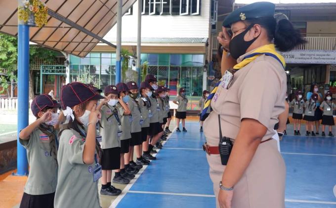 จิตอาสาฝึกระเบียบแถว