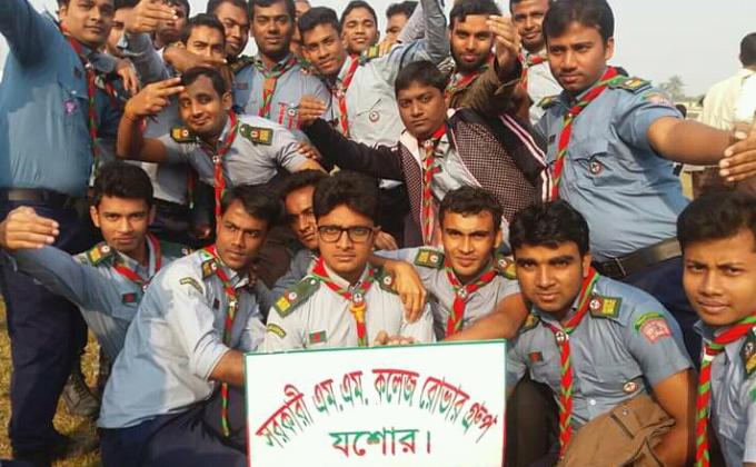 বিজয় দিবস প্যারেডে অংশগ্রহণ 