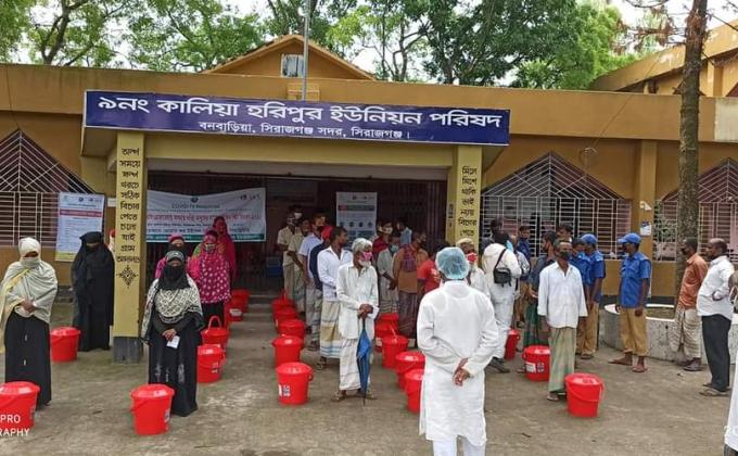 করোনা প্রভাব মোকাবেলায় অসহায় দরিদ্র মানুষের মাঝে হাইজিন কিট বিতরণ-২০২০
