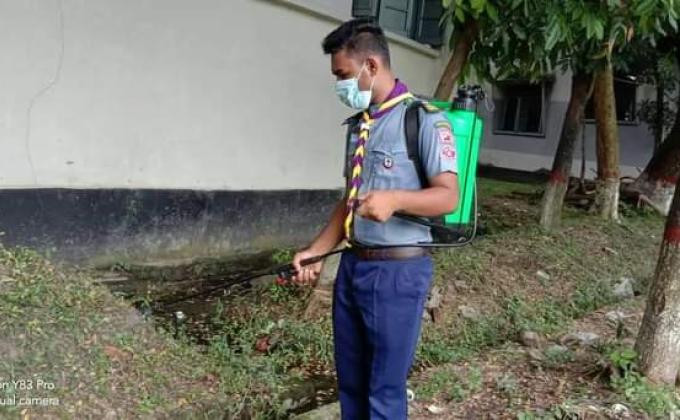 ডেঙ্গু প্রতিরোধে ঢাকা কলেজে রোভার স্কাউটের পরিচ্ছন্নতা কর্মসূচী