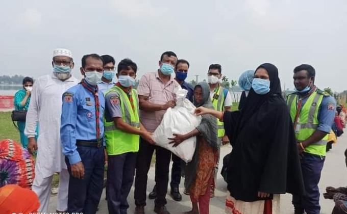 বাংলাদেশ মহিলা জাজেস এসোসিয়েশন কর্তৃক শুছেচ্ছা উপহার ।