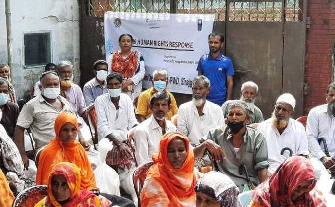 জাতীয় মানবাধিকার কমিশন ও ইউএনডিপি ' সহযোগিতায় এবং প্রোগ্রাম ফর উইমেন ডেভলপমেন্ট পিডব্লিউডি এর ব্যবস্থাপনায়খাদ্য সামগ্রী বিতরণ করা হয়। 