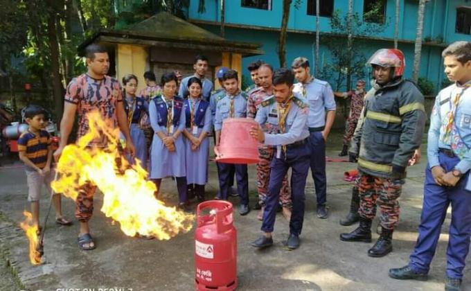 দূর্যোগ প্রতিরোধ মহড়া