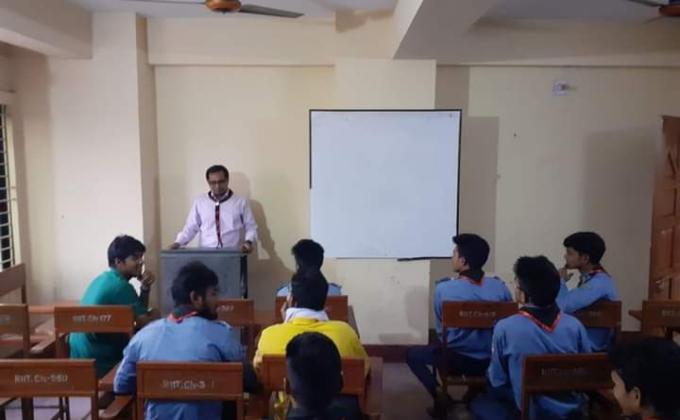 RIITএর ক্রু মিটিং 