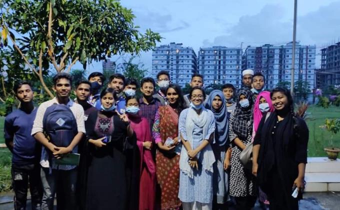 বন্যার্ত মানুষদের সহযোগীতা করার জন্য আলোচনা ও মিটিং