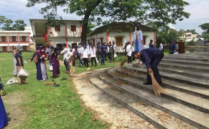 পরিষ্কার-পরিছন্নতা অভিযান 