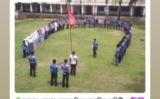 নবাগত রোভার সহচরীদের সাপ্তাহিক ক্রুমিটিং