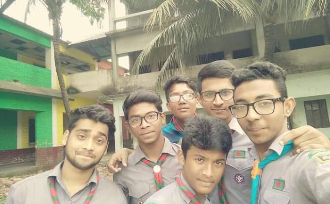 পরিস্কার পরিচ্ছন্ন অভিযান। 