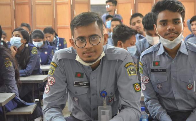 গ্রুপ কেম্প 