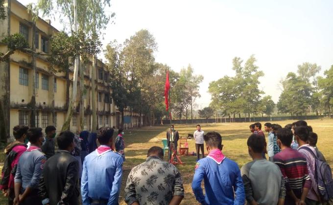 সাপ্তাহিক ক্রু মিটিং 