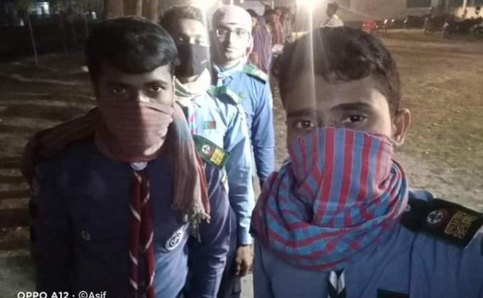 নাইট হাইকিং 