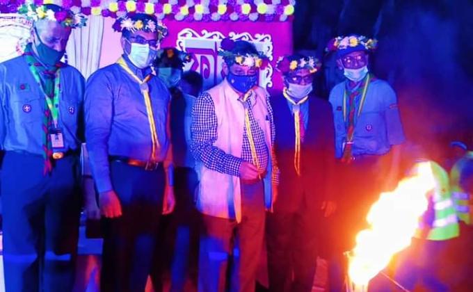 ক্যাম্প ফায়ার  