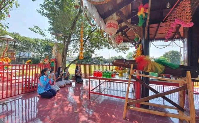 ไหว้หลวงปู่สะเเกเฒ่า